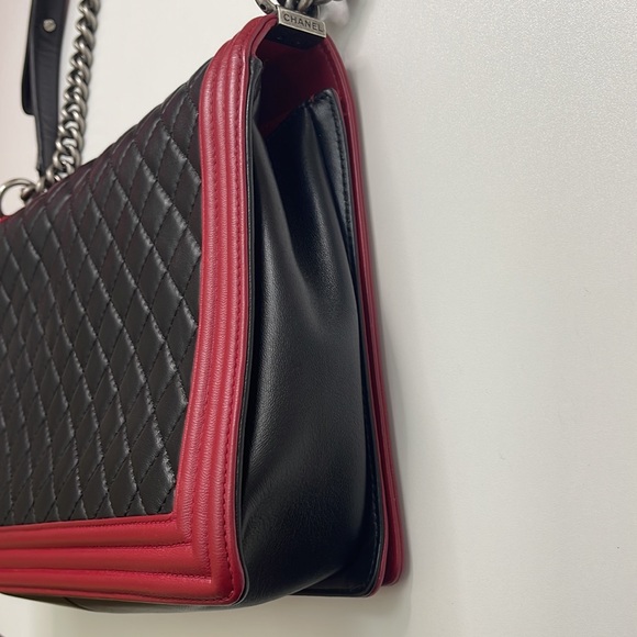 Chanel Lambskin Quilted Large Boy Bag flap, Black with Red piping - Picture 10 of 15